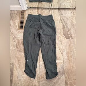 Lululemon Dance Studio Joggers Cropped